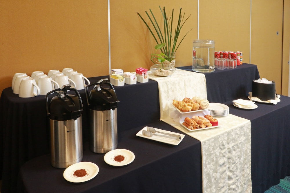 holiday inn express tuxpan an ihg hotel