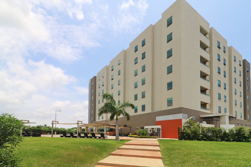 holiday inn express tuxpan an ihg hotel