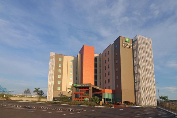 holiday inn express tuxpan an ihg hotel