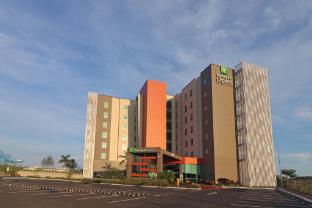 holiday inn express tuxpan an ihg hotel