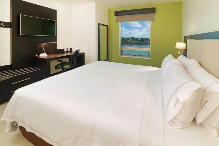 holiday inn express tuxpan an ihg hotel