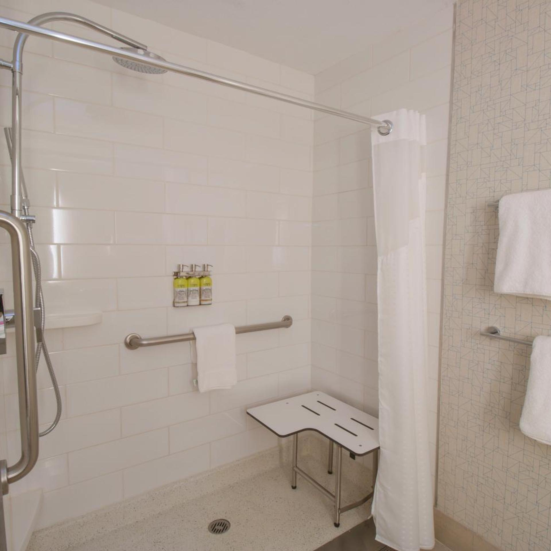 holiday inn express and suites manassas by ihg