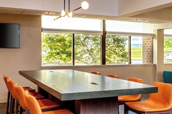 Doubletree By Hilton Hotel Boston - Westborough,Southborough>>Boston,4 star