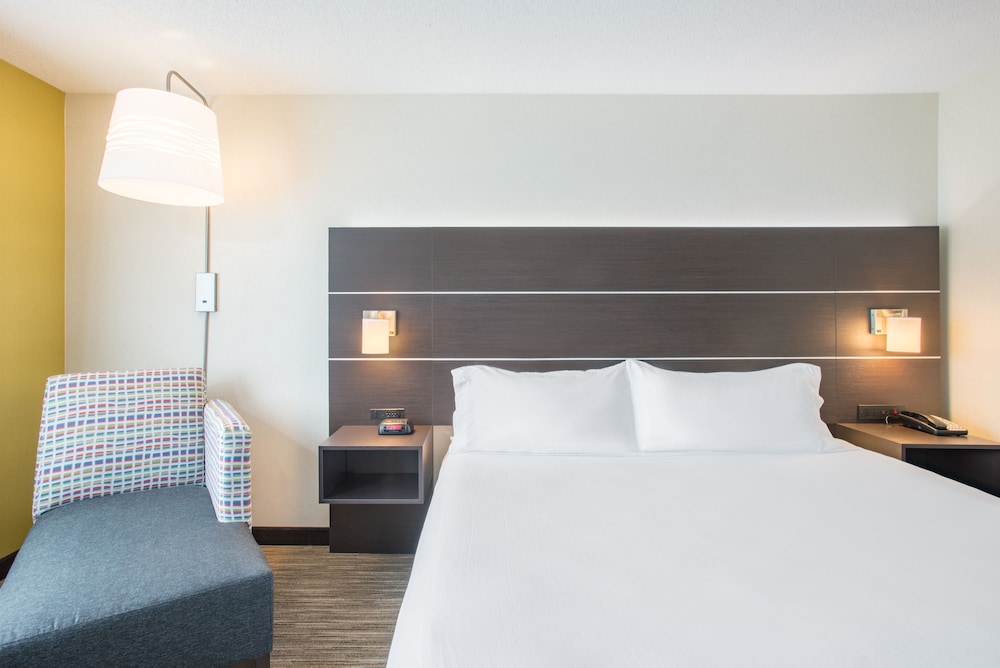 holiday inn express hotel and suites boston marlboro by ihg