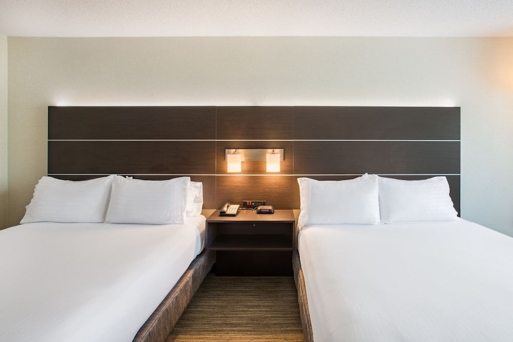 holiday inn express hotel and suites boston marlboro by ihg