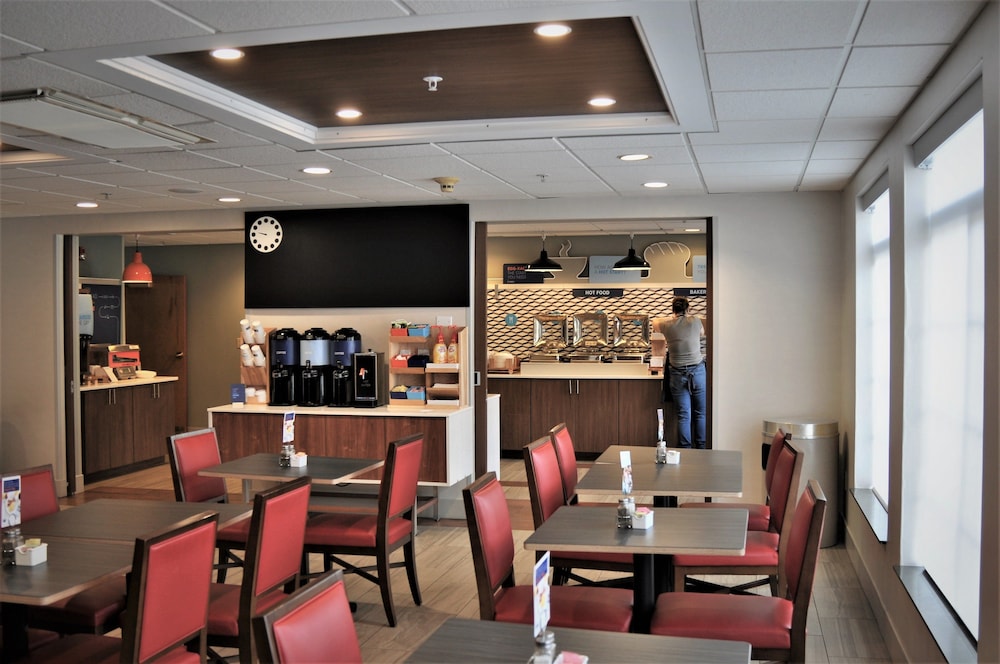 holiday inn express hotel and suites boston marlboro by ihg