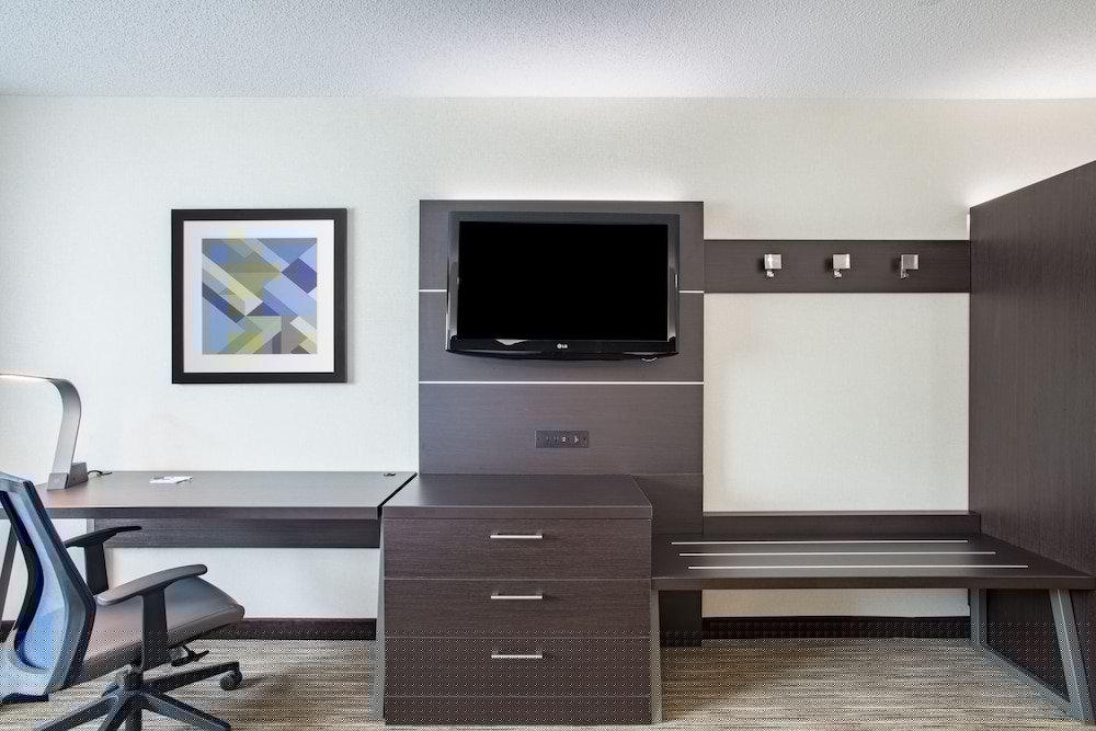 holiday inn express hotel and suites boston marlboro by ihg