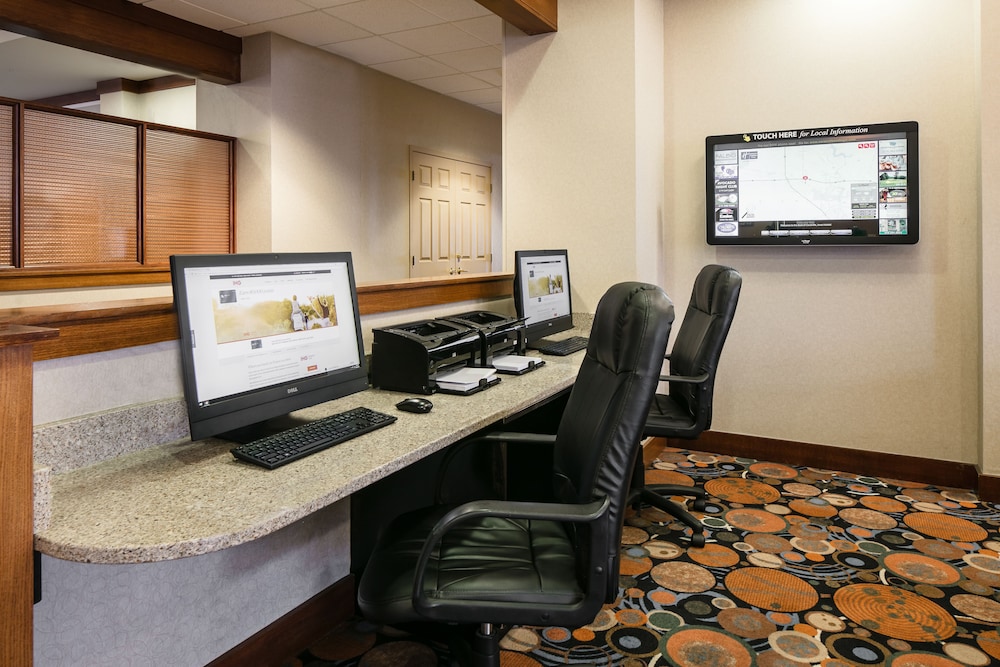holiday inn express coralville by ihg