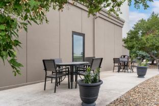 holiday inn express coralville by ihg