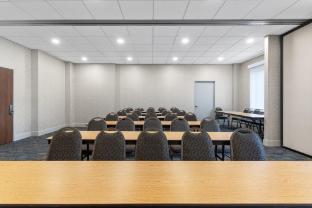 holiday inn express coralville by ihg