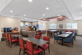 holiday inn express coralville by ihg