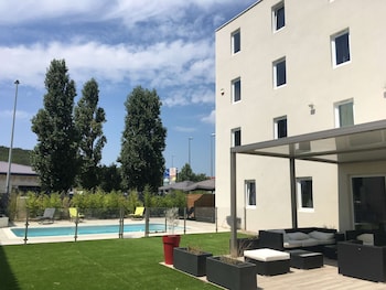 saint mitre les remparts