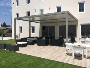 saint mitre les remparts