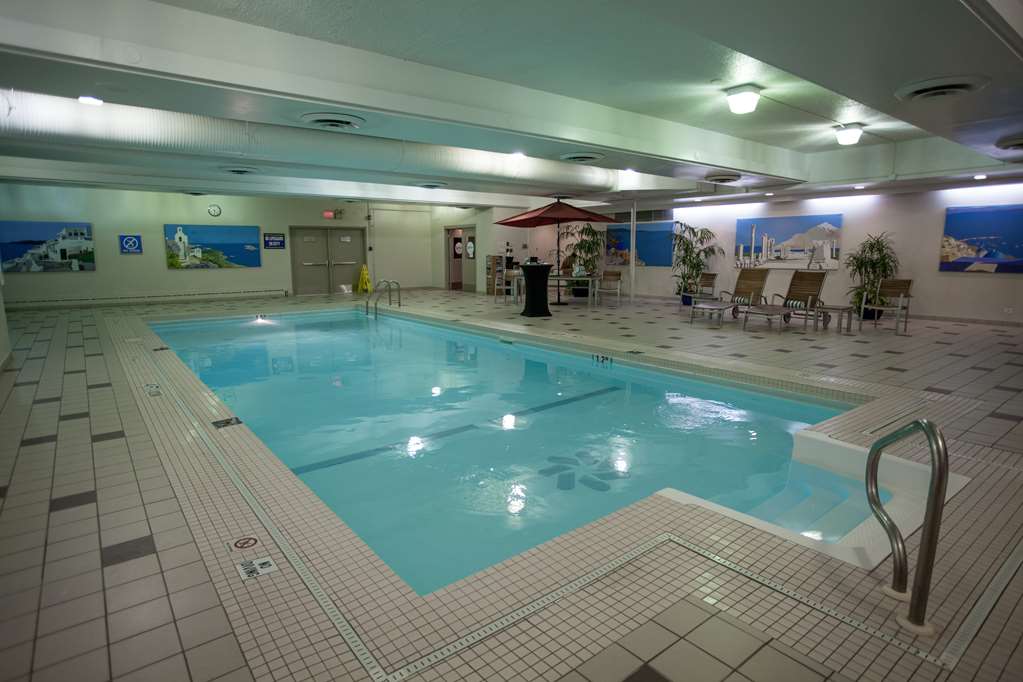 edmonton hotel and convention centre