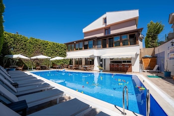 cunda giritlioglu otel