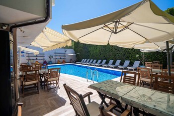 cunda giritlioglu otel