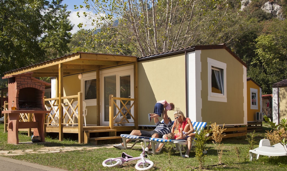 holiday resort medveja liburnia