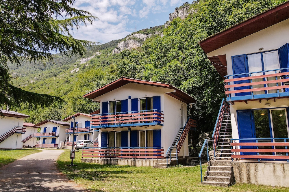 holiday resort medveja liburnia