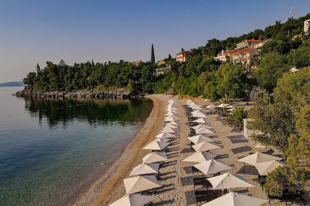 holiday resort medveja liburnia