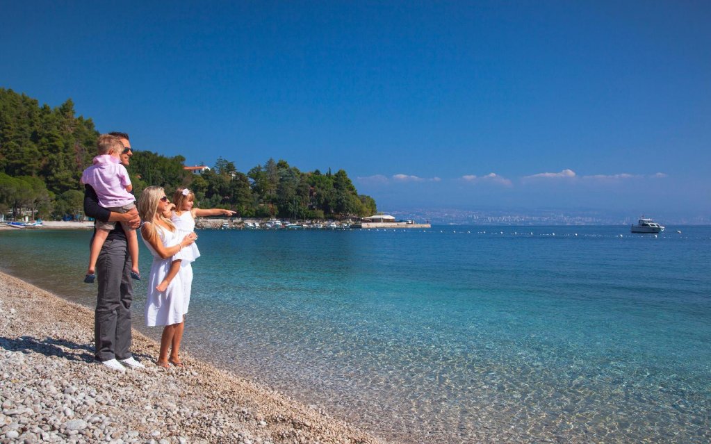 holiday resort medveja liburnia