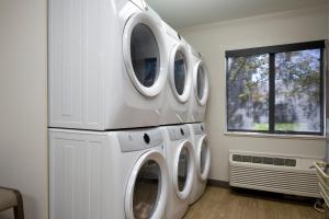 candlewood suites east lansing by ihg