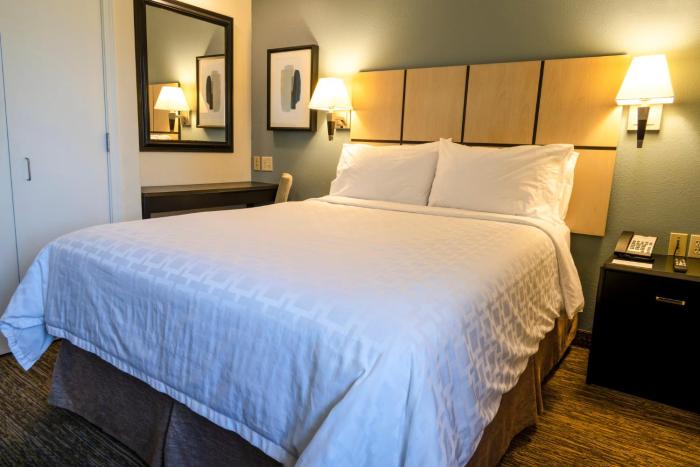 candlewood suites east lansing by ihg
