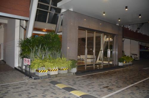atrium leisure