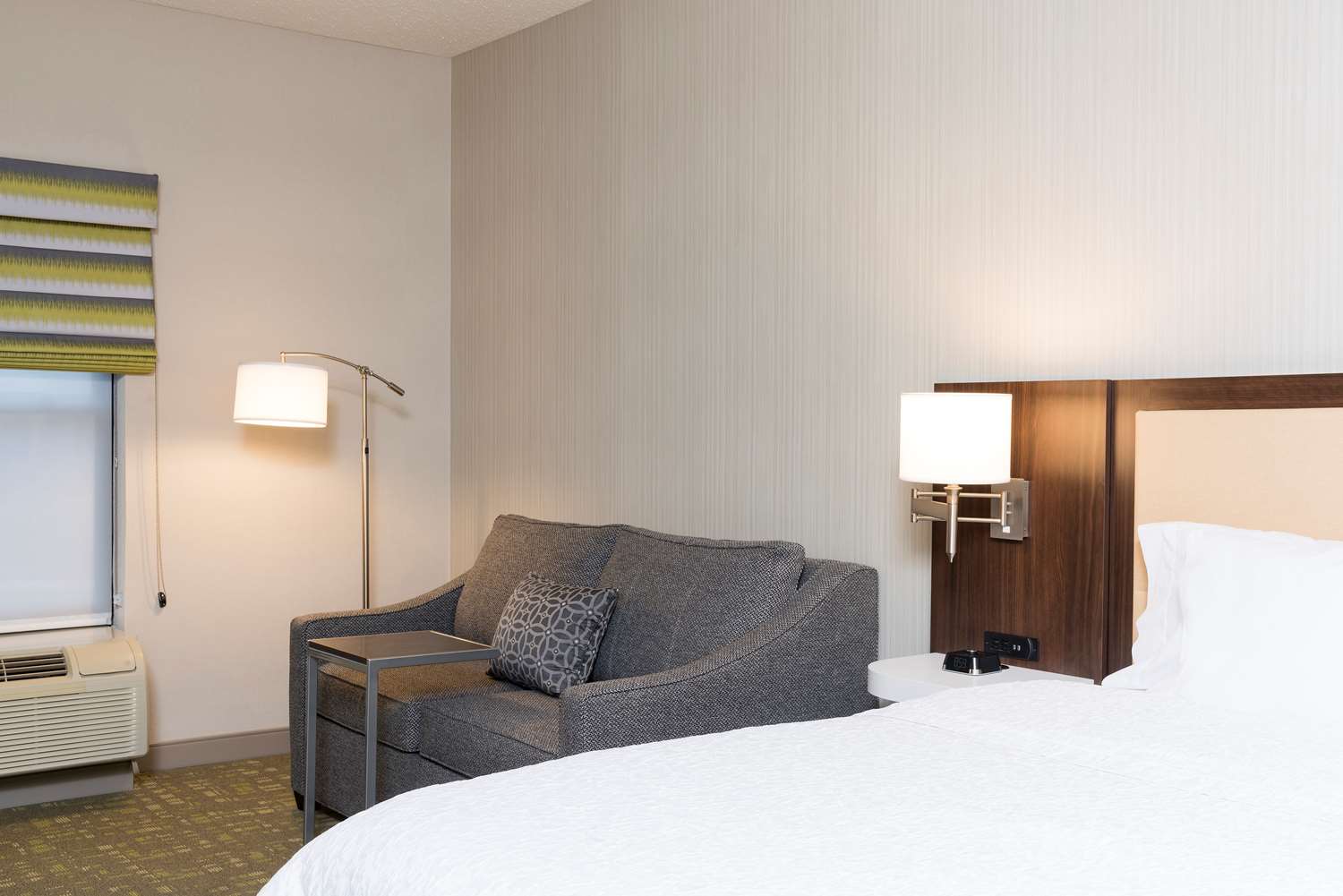 hampton inn and suites east lansing okemos