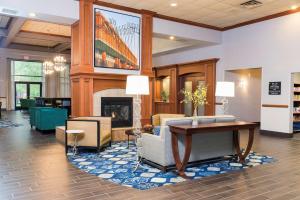 hampton inn and suites east lansing okemos