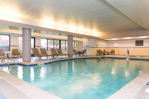 hampton inn and suites east lansing okemos