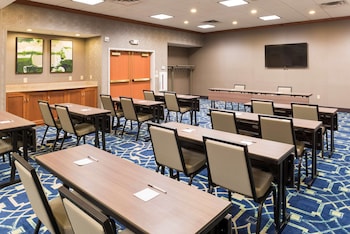 hampton inn and suites east lansing okemos