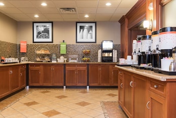hampton inn and suites east lansing okemos