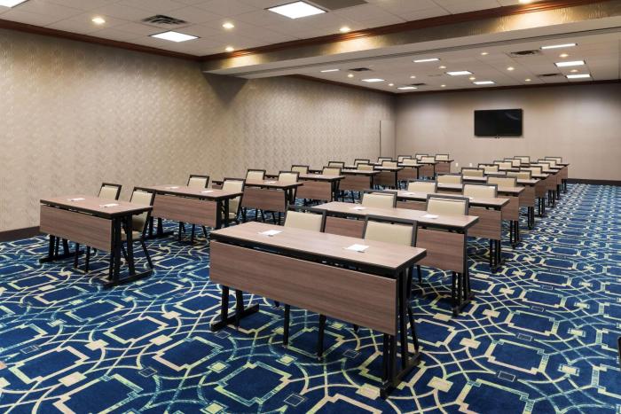 hampton inn and suites east lansing okemos