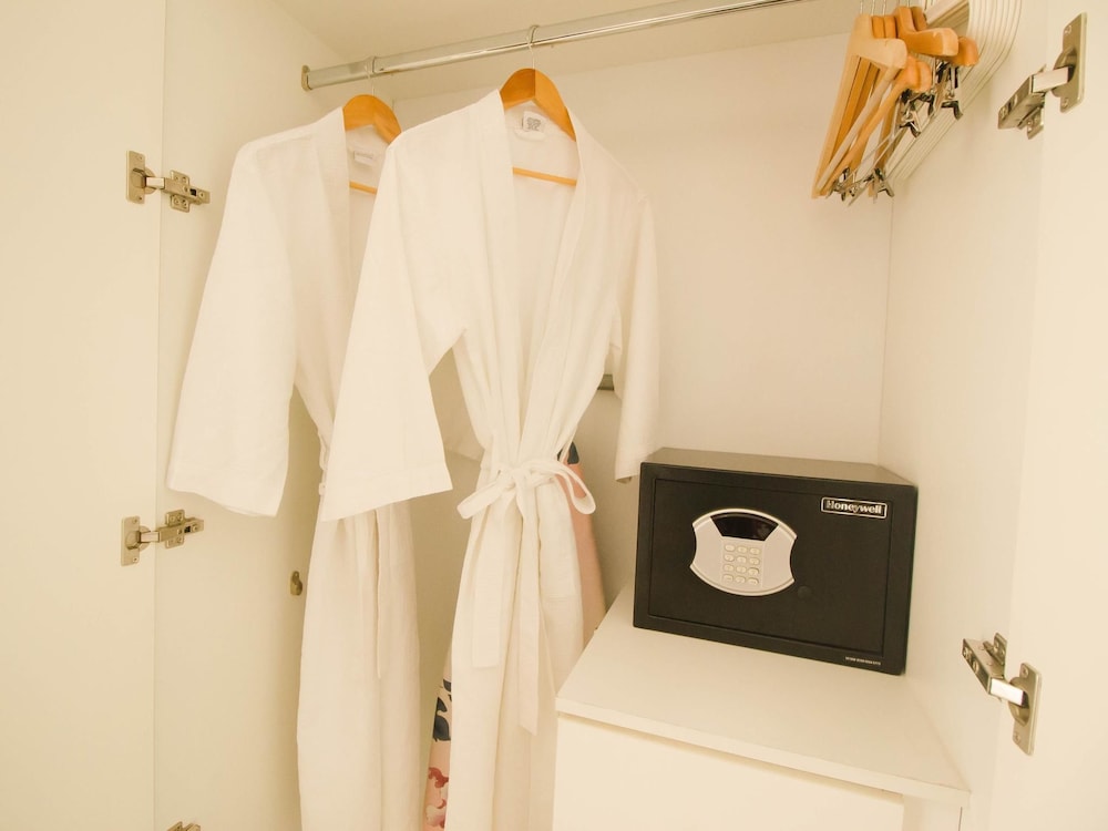 maxstays max style at the venice residences