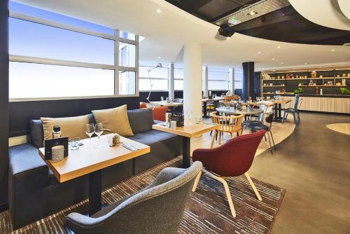 campanile le bourget airport