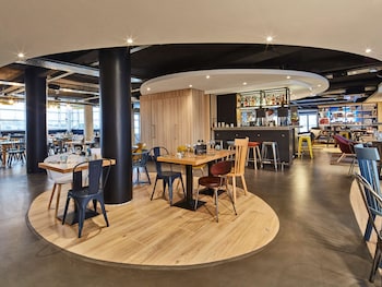 campanile le bourget airport