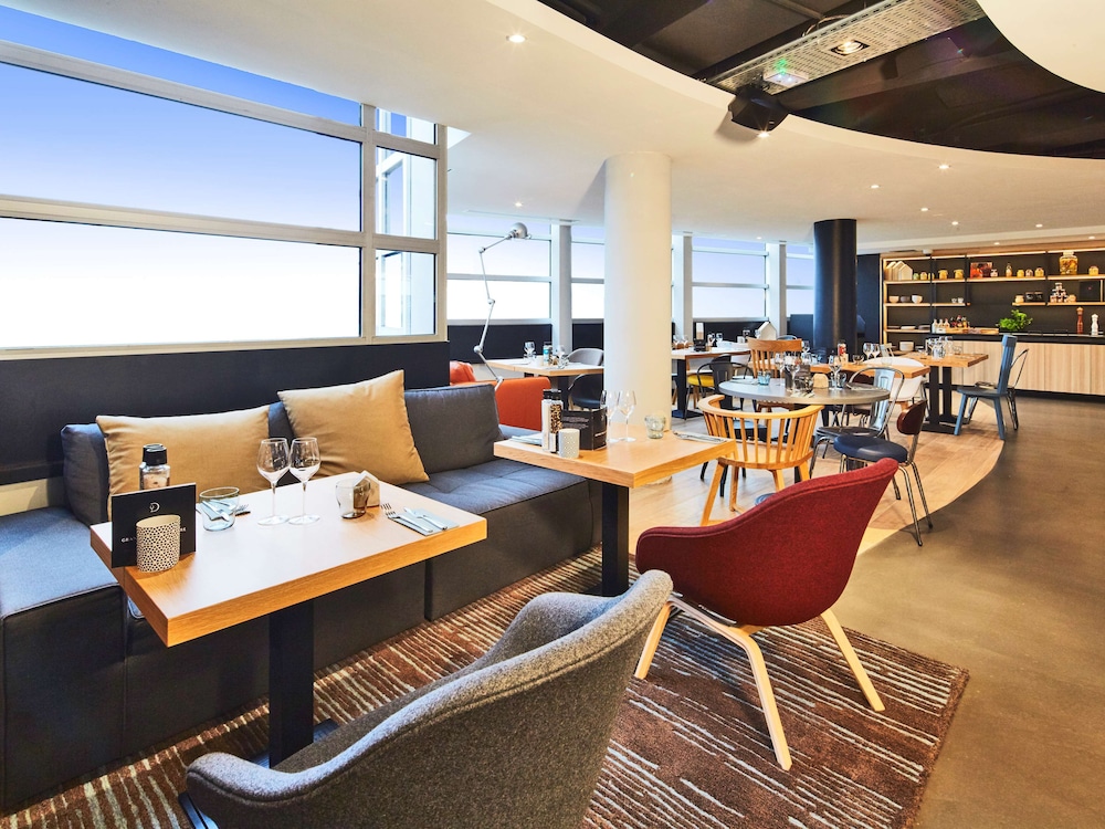 campanile le bourget airport