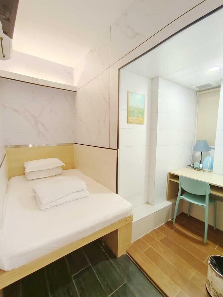 letoile de mer tsim sha tsui