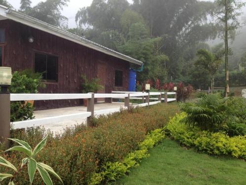 pattharapuri valley resort