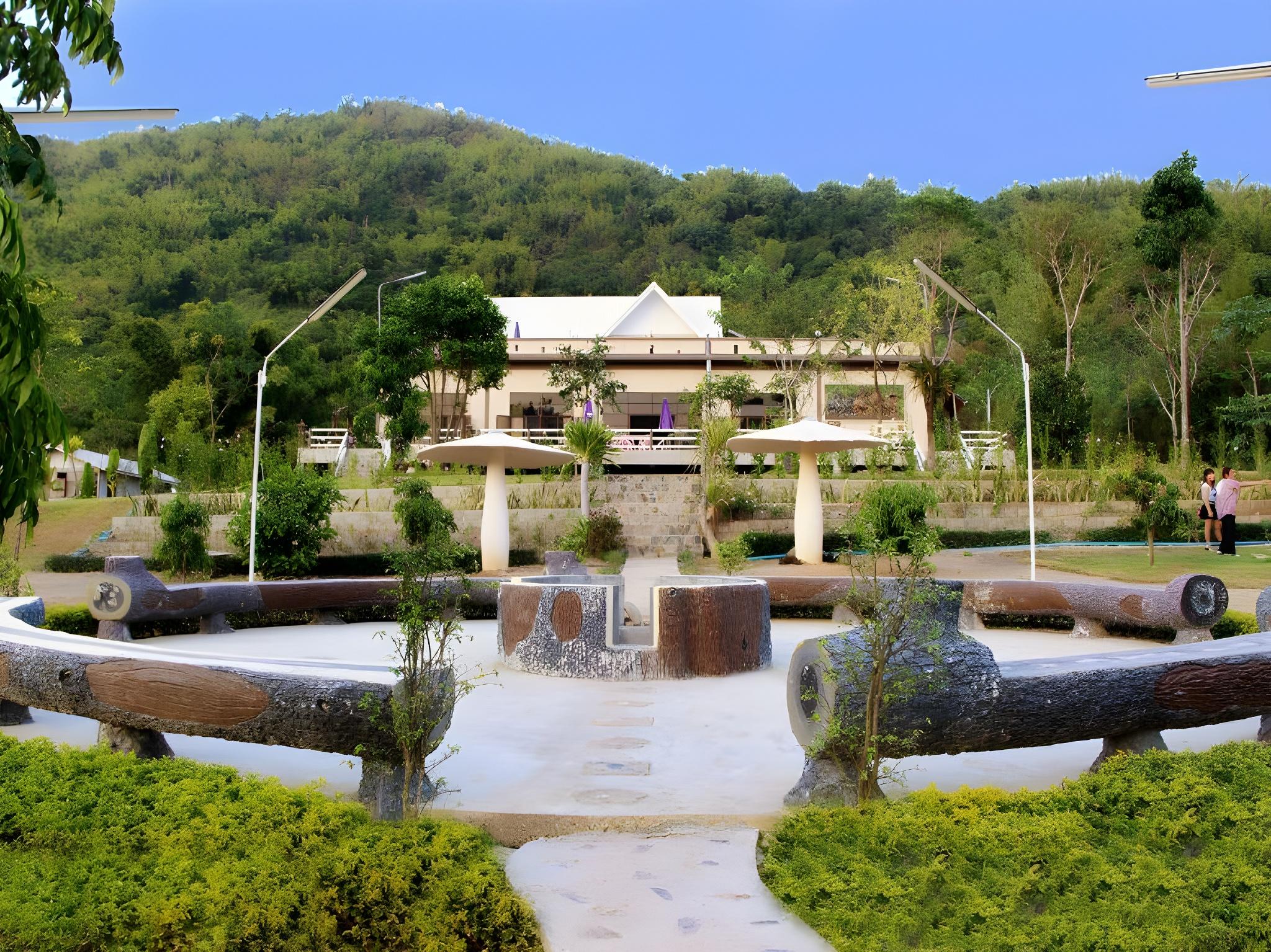 pattharapuri valley resort