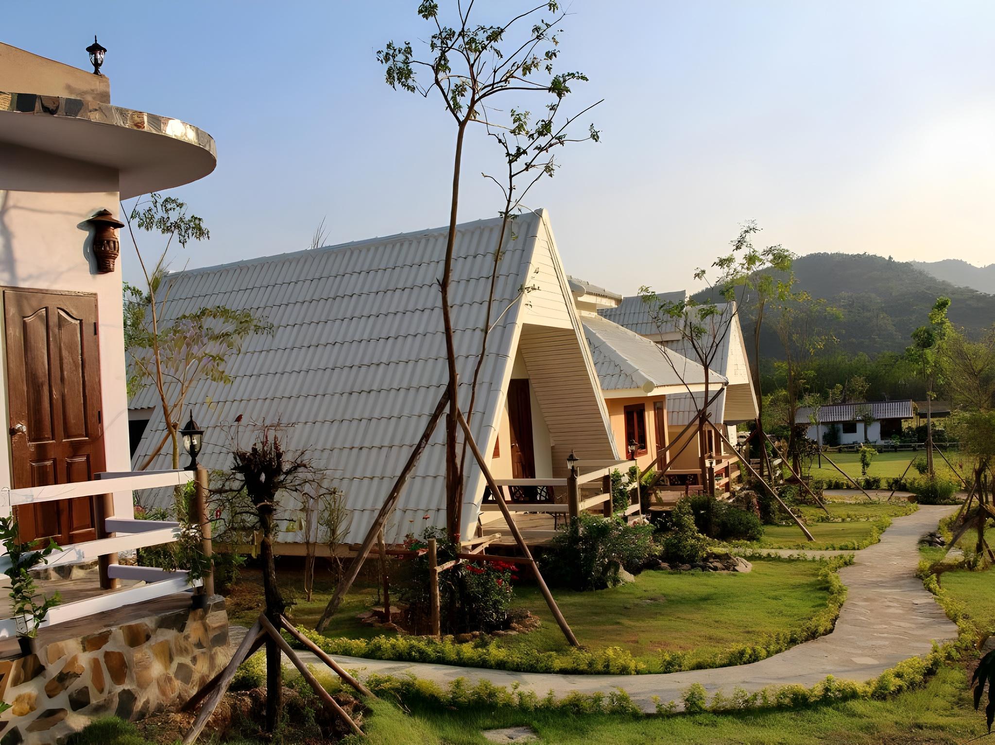 pattharapuri valley resort