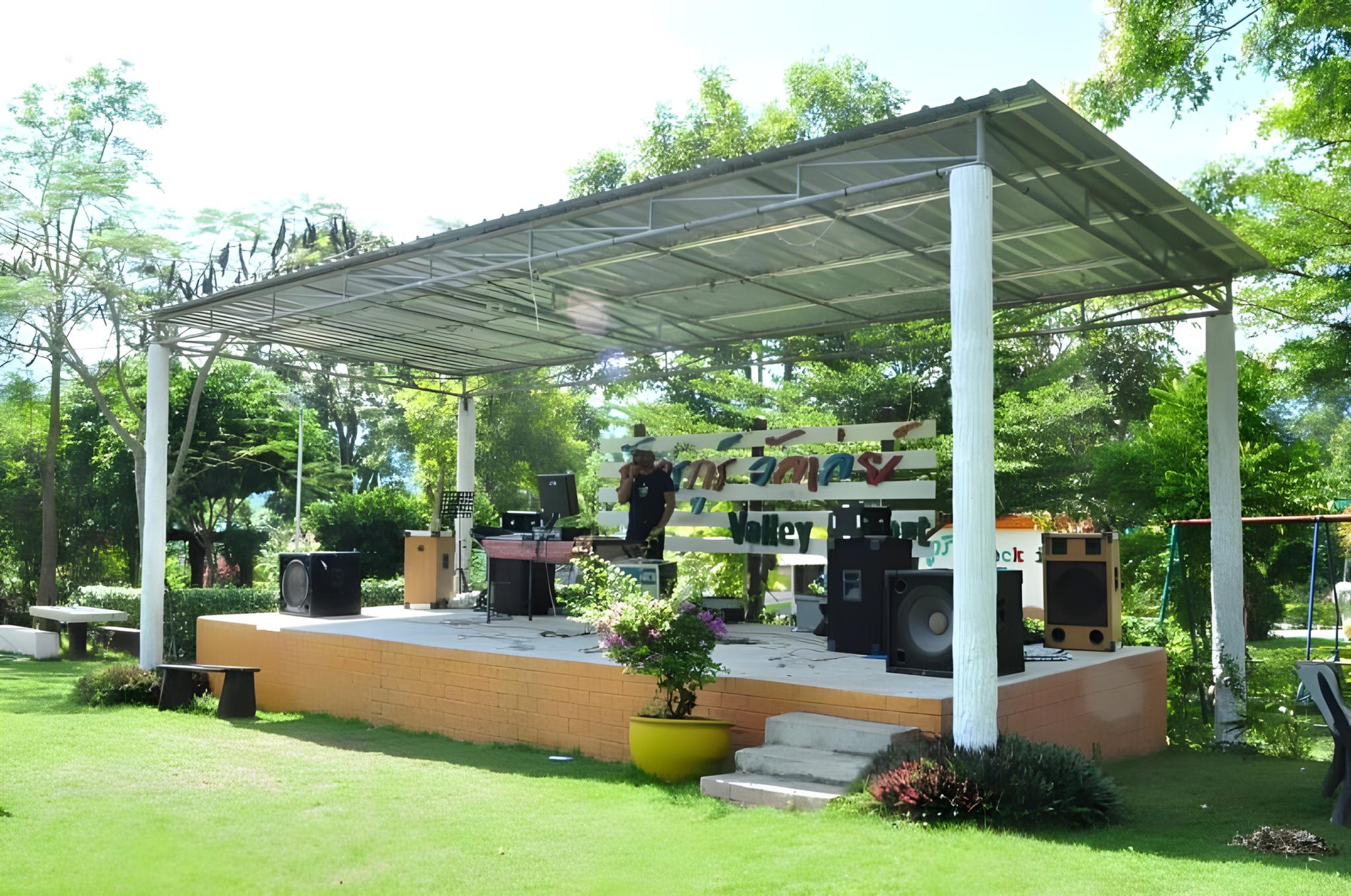 pattharapuri valley resort