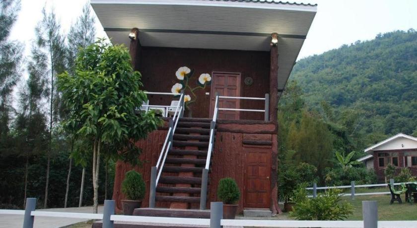 pattharapuri valley resort