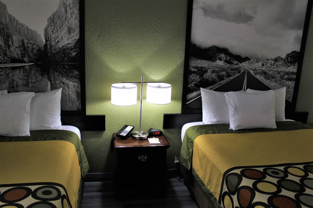 super 8 by wyndham ft stockton