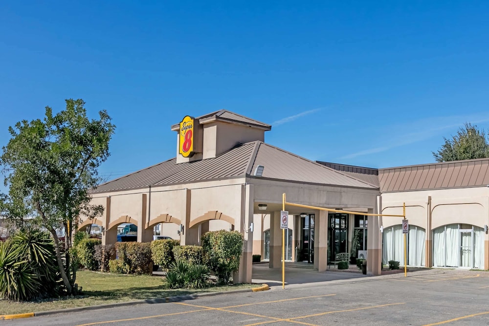 Super 8 By Wyndham Ft Stockton,Pecos>>Fort Stockton,2 star