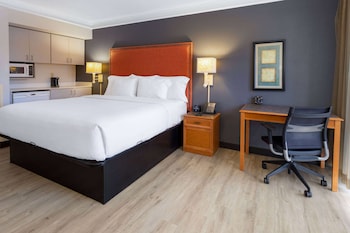 la quinta inn and suites by wyndham kingsport tricities