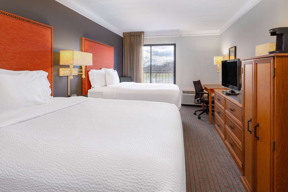 la quinta inn and suites by wyndham kingsport tricities