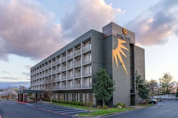 La Quinta Inn & Suites By Wyndham Kingsport Tricities,Kingsport>>Blountville,3 star