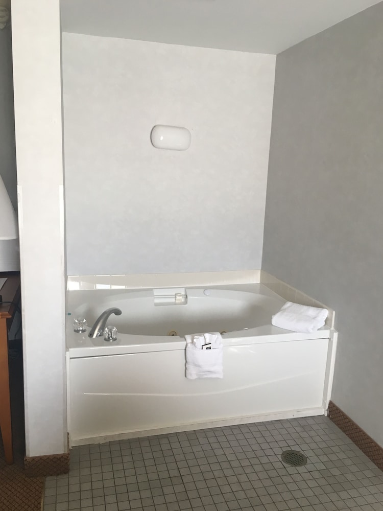 mountain inn and suites