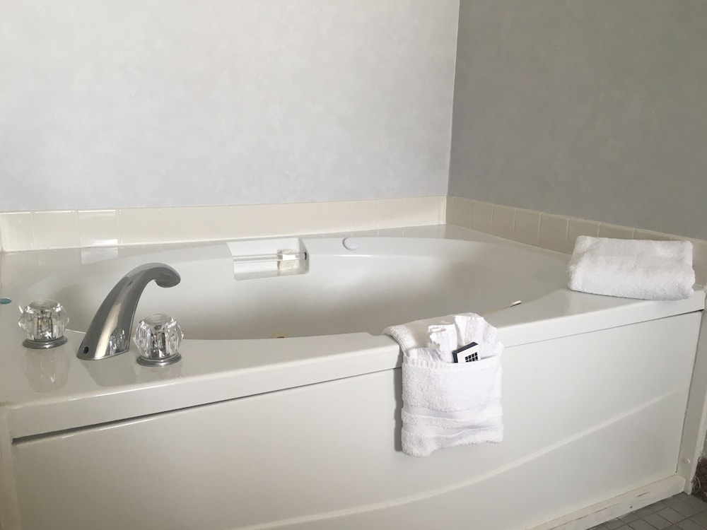 mountain inn and suites